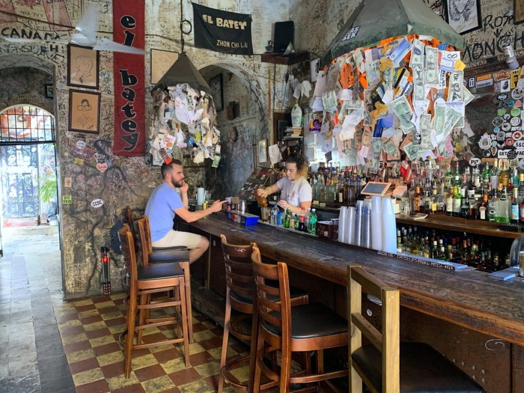 San Juan Nightlife: The Best 7 Bars in San Juan - Wandering Stus